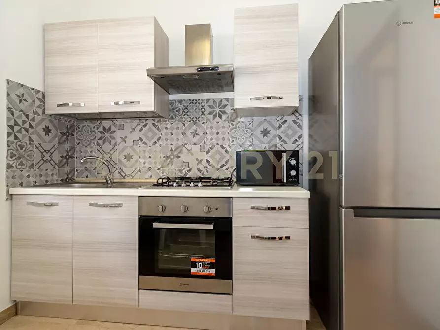 Immagine 15 di Trilocale in vendita  in Via Consolare Valeria 9797 a Sant'alessio Siculo