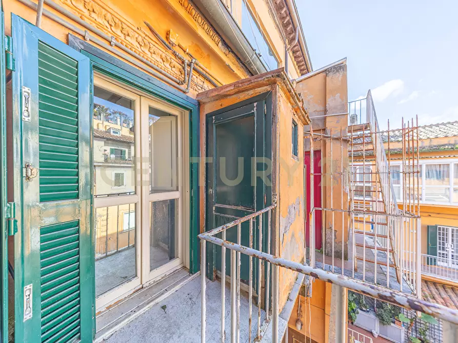 Immagine 46 di Pentalocale in vendita  in Via della Croce 71 a Roma