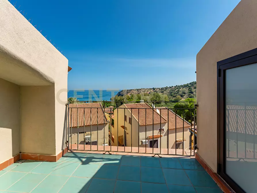 Immagine 22 di Villa in vendita  in BAIA ARCILE snc a Augusta