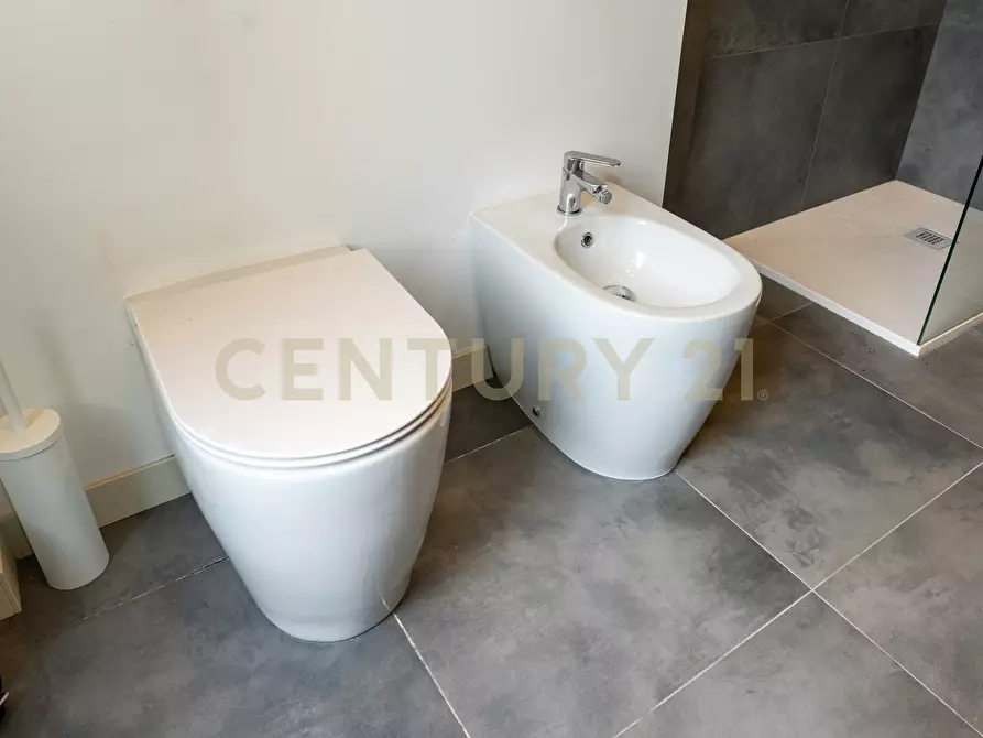 Immagine 21 di Trilocale in vendita  in Via Fattorini 2 a Catania