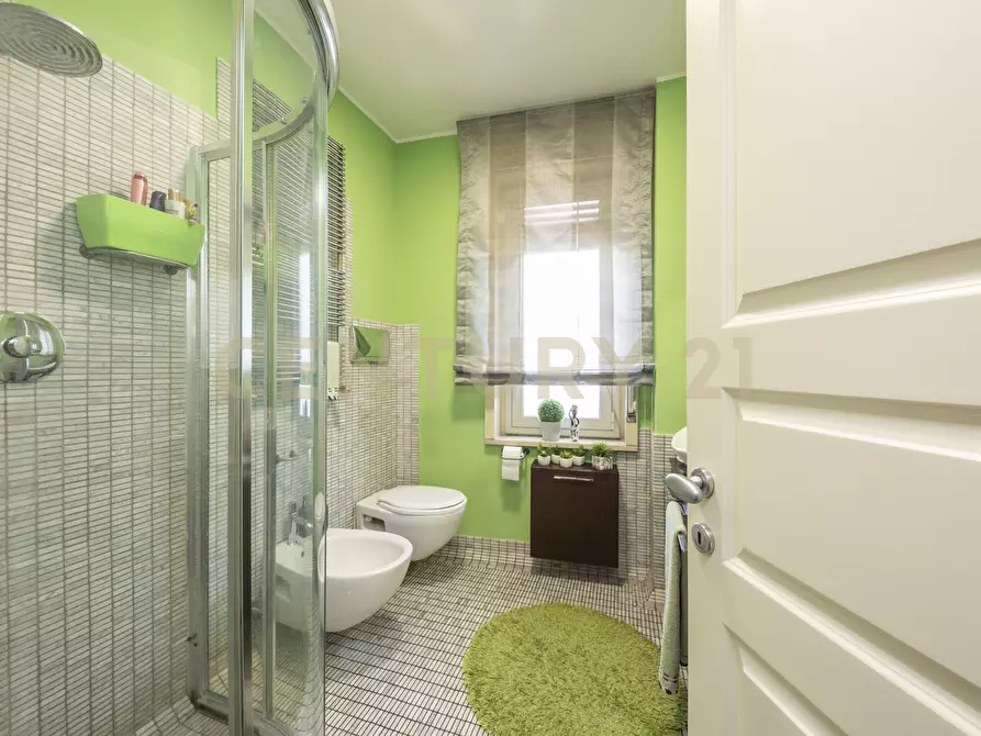 Immagine 28 di Pentalocale in vendita  in Viale Lorenzo Bolano 45 a Catania