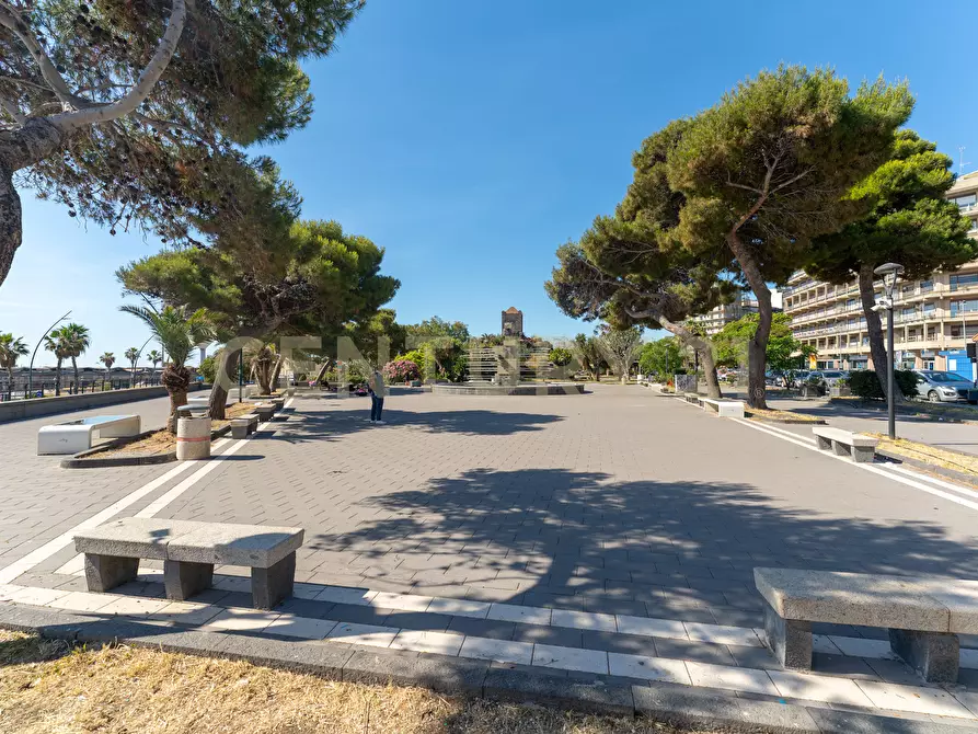 Immagine 48 di Pentalocale in affitto  in Piazza Europa 13 a Catania