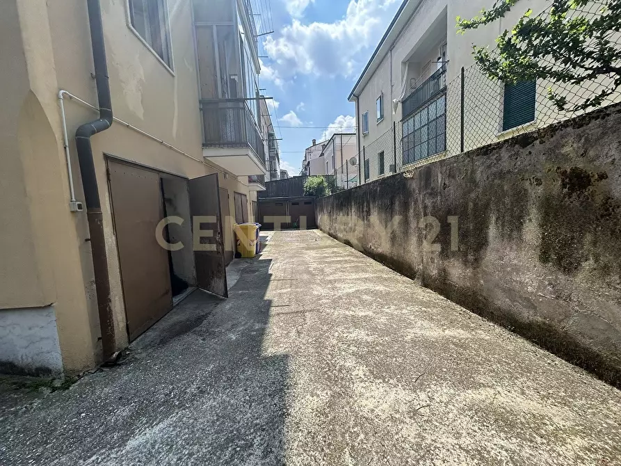 Immagine 5 di Garage in vendita  in Via Claudio Ridolfi 10 a Verona