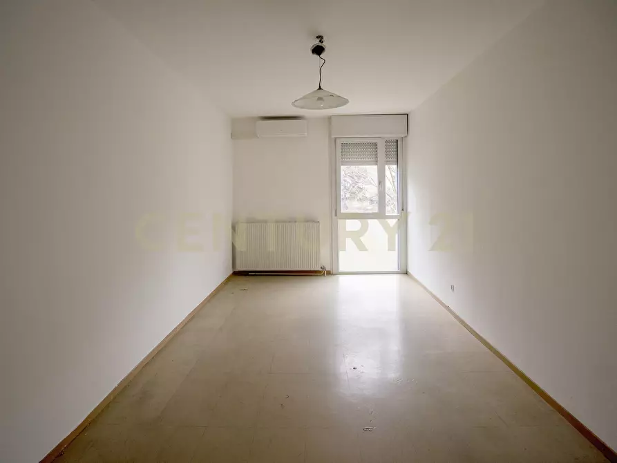 Immagine 34 di Pentalocale in vendita  in Via Umberto Maddalena 1 a Verona