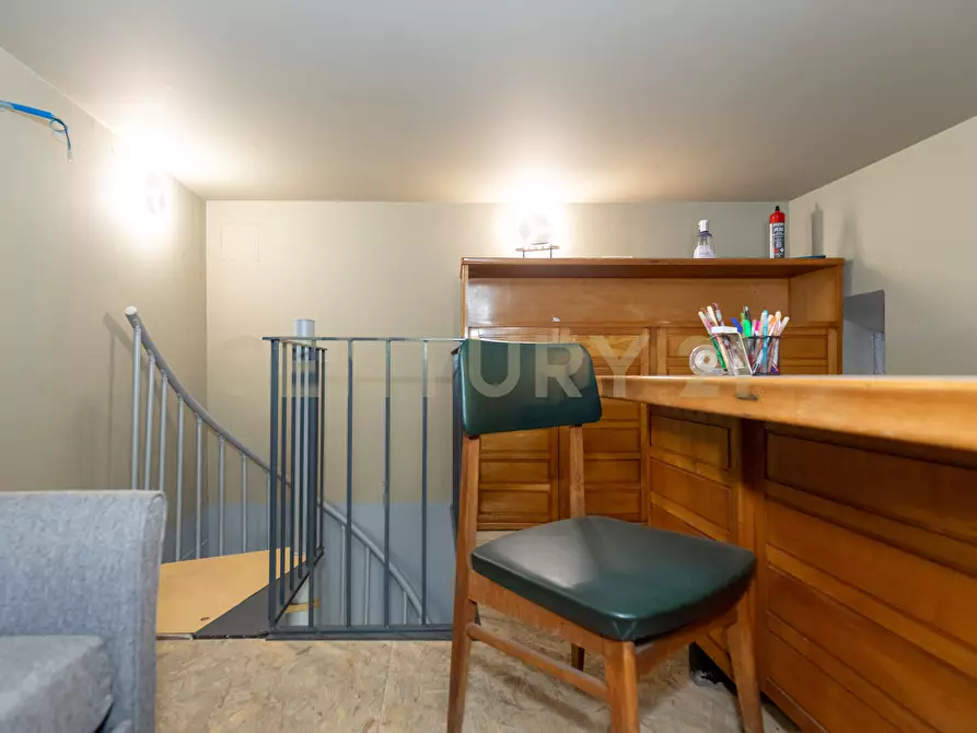 Immagine 30 di Locale commerciale in vendita  in Largo Rosolino Pilo 6 a Catania