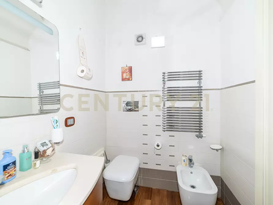 Immagine 40 di Villa in vendita  in Via Scalilla 42 a Catania