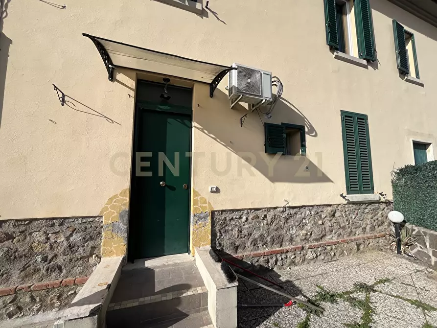 Immagine 3 di Pentalocale in vendita  in Via della Collacchia 10 a Roccastrada