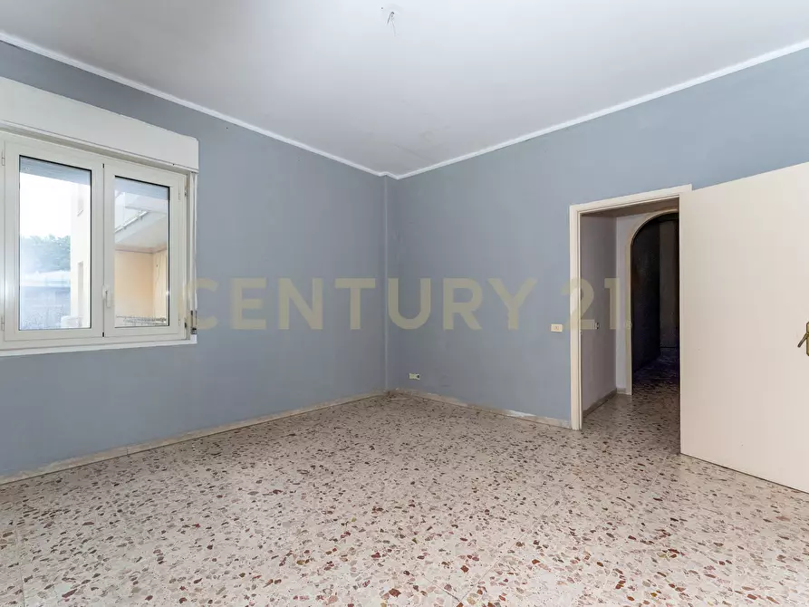 Immagine 14 di Pentalocale in vendita  in Via Due Obelischi 48 a Gravina Di Catania