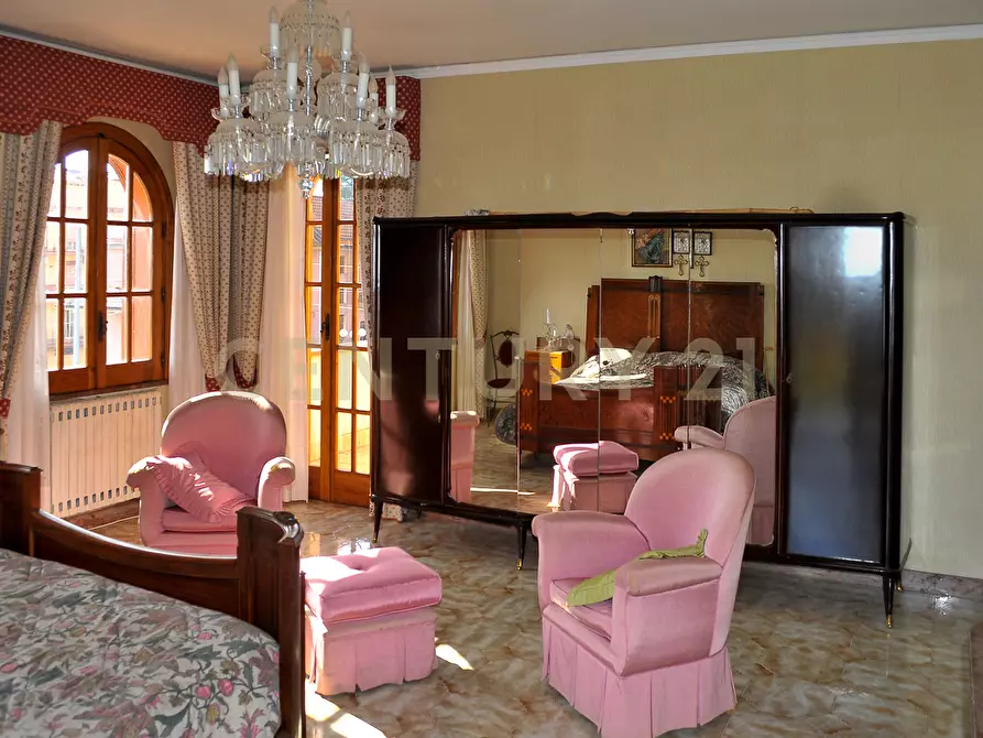 Immagine 37 di Villa in vendita  in Via Musumeci 47 a Giarre