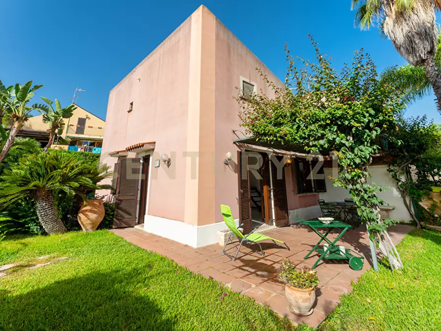 Immagine 11 di Villa in vendita  in Contrada Arcile a Augusta