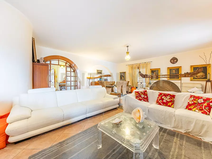 Immagine 6 di Villa in vendita  in Via Calabria 4 a Ardea