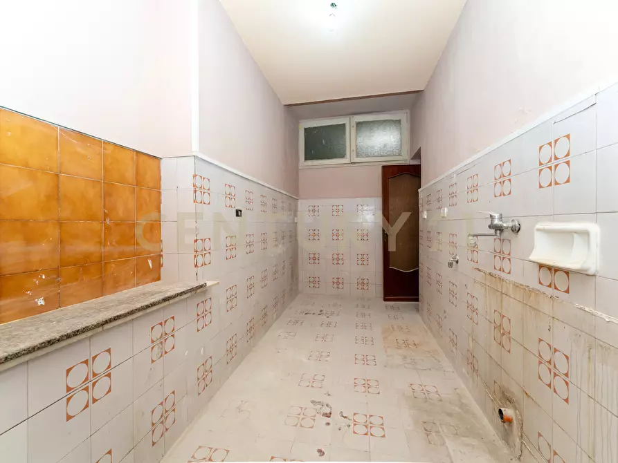 Immagine 20 di Trilocale in vendita  in Via del Frantoio 17 a Catania