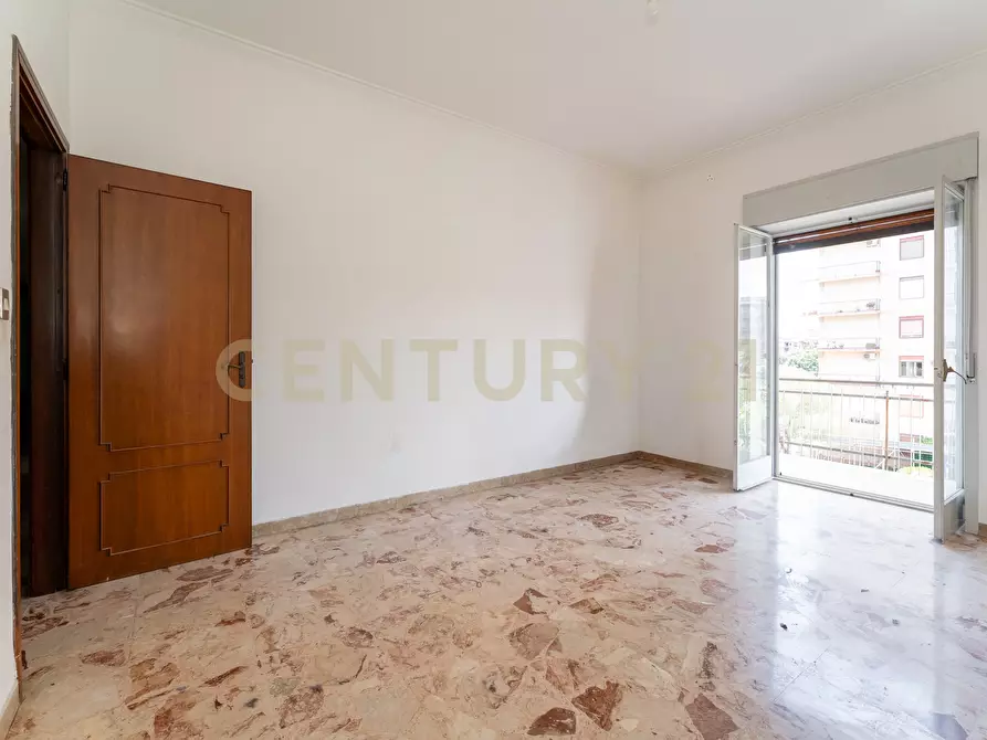 Immagine 12 di Quadrilocale in vendita  in Via Vincenzo Giuffrida 203 a Catania