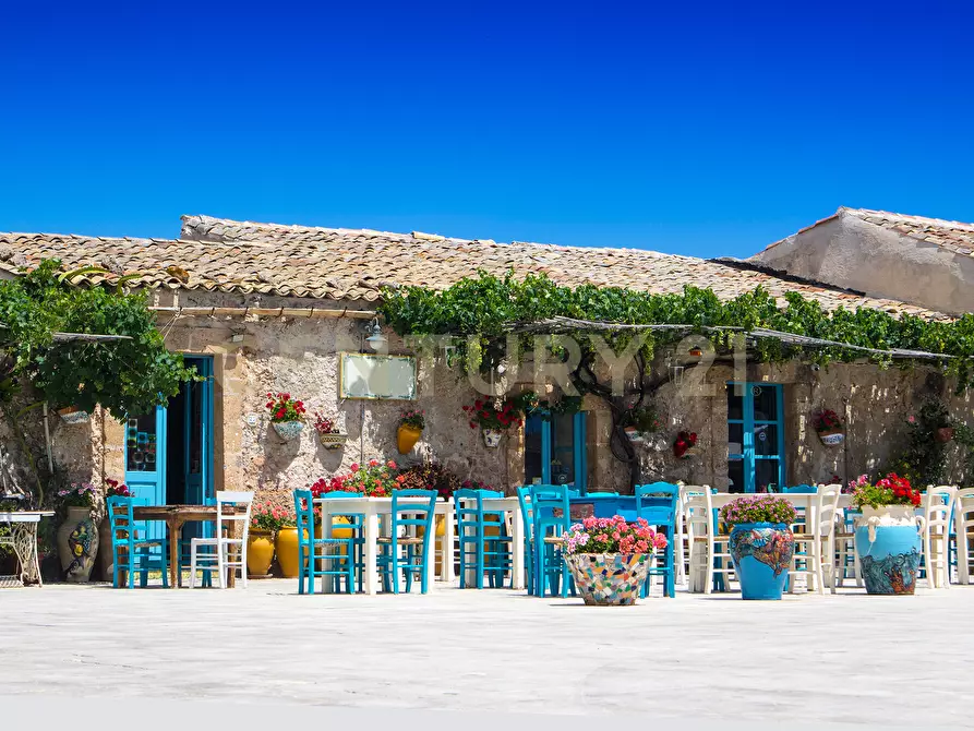 Immagine 66 di Casa indipendente in vendita  in VIALE ROSANNA a Noto