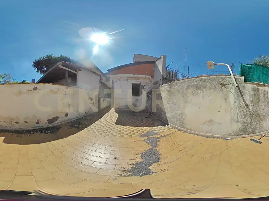 Immagine 36 di Casa indipendente in vendita  in Via Macaluso 9 a Catania