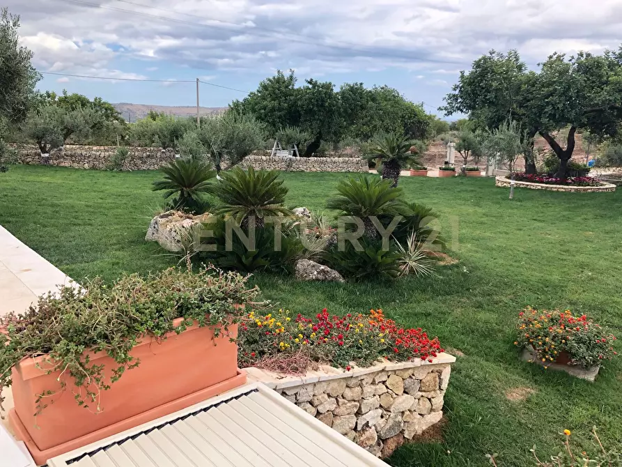 Immagine 16 di Rustico / casale in vendita  a Noto