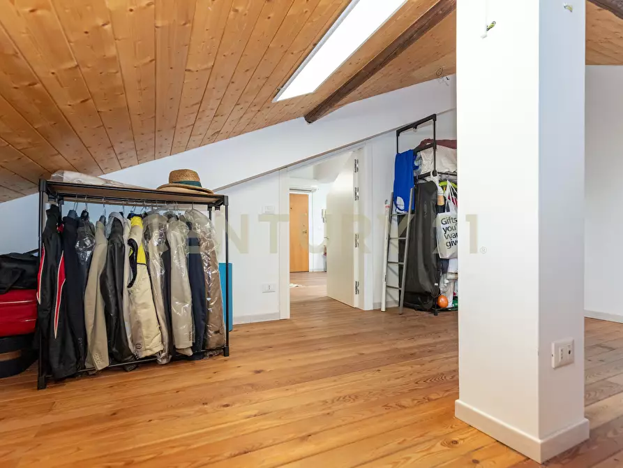 Immagine 23 di Appartamento in vendita  in Via Giovanni Guglielmino 74 a Tremestieri Etneo