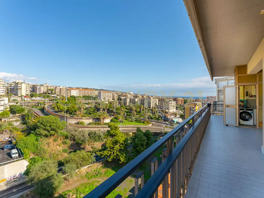 Immagine 20 di Attico in vendita  in Via Vincenzo Giuffrida 203 a Catania