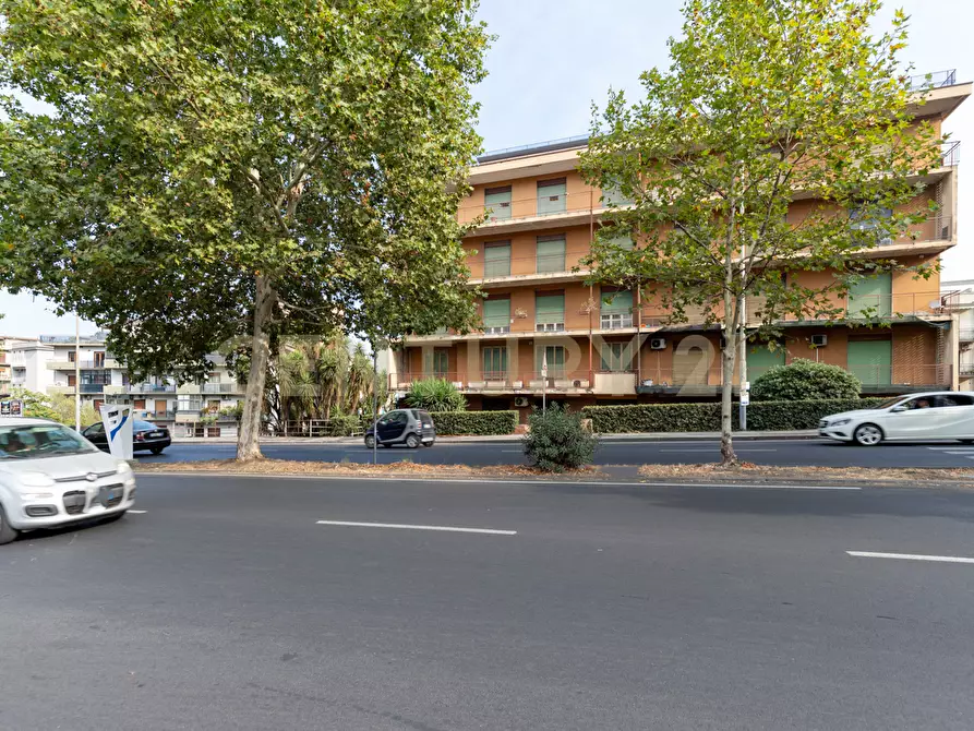 Immagine 2 di Pentalocale in vendita  in Viale Andrea Doria 13 a Catania