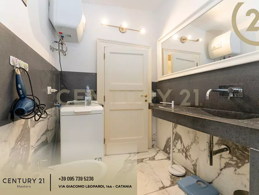 Immagine 44 di Casa indipendente in vendita  in Via Zaccà Rosolia 11 a Catania