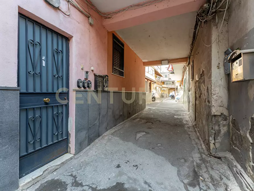 Immagine 15 di Monolocale in vendita  in Via del Principe 37 a Catania