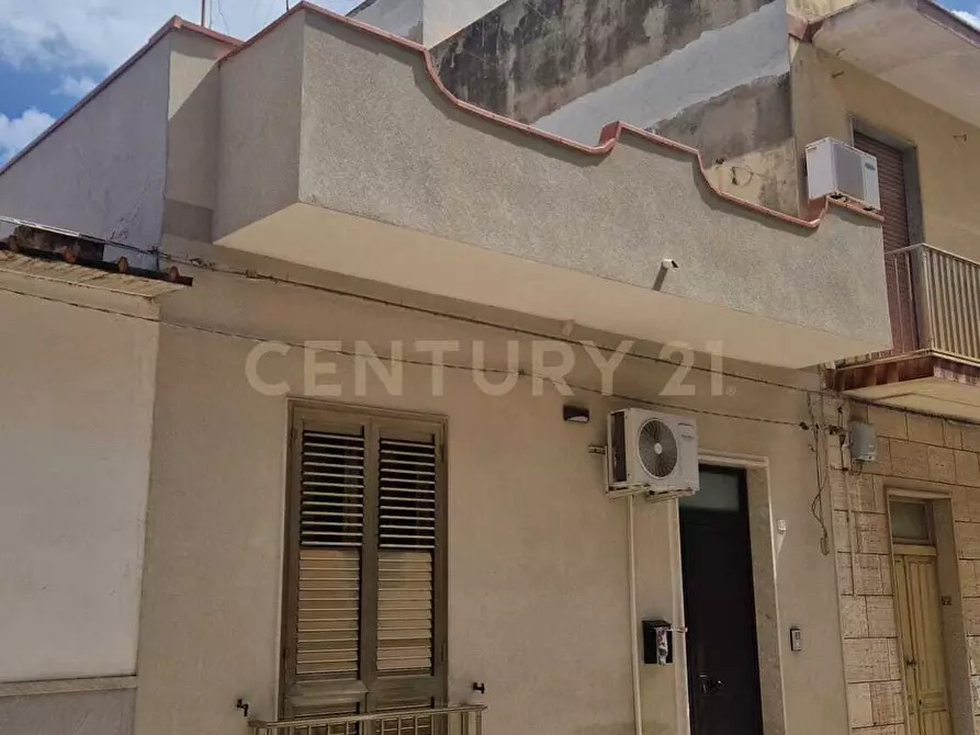 Immagine 1 di Casa indipendente in vendita  in Via L. Bissolati a Pachino