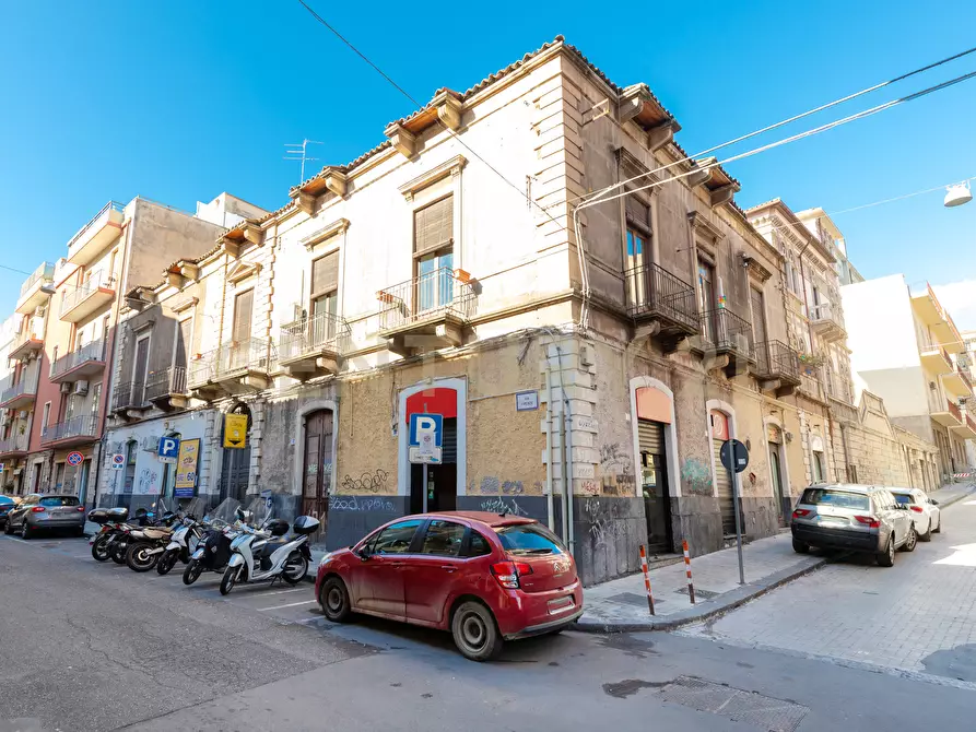 Immagine 28 di Attività artigianale in vendita  in Via Firenze 130 a Catania
