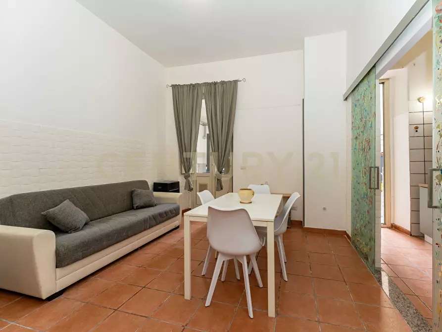 Immagine 12 di Trilocale in vendita  in Via Napoli 43 a Catania