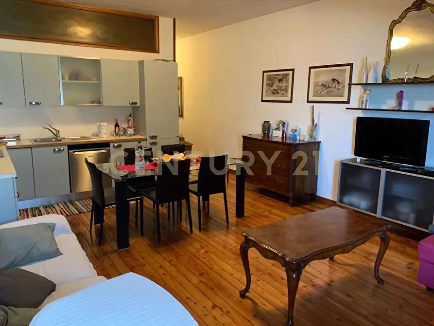 Immagine 3 di Bilocale in vendita  in Via delle Magnolie a San Felice Del Benaco