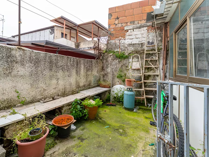 Immagine 4 di Bilocale in vendita  in Via Wrzì 128 a Catania