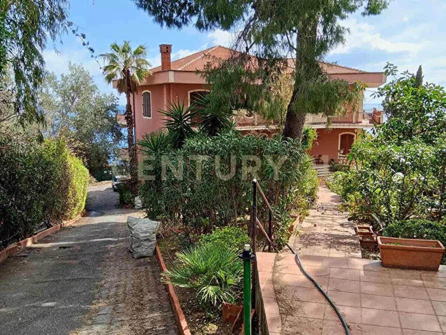 Immagine 79 di Villa in vendita  in manzella sn a Aci Castello