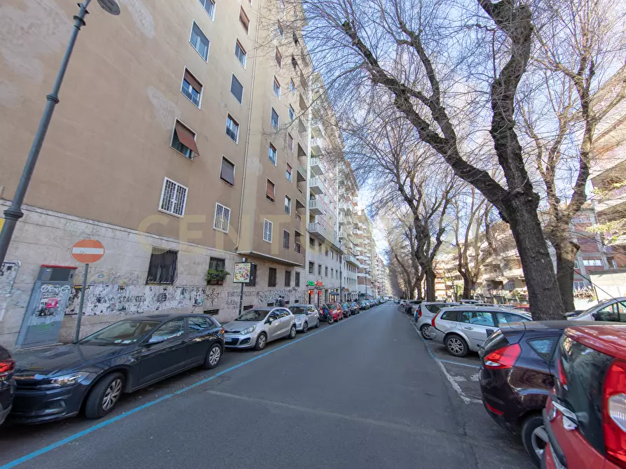 Immagine 52 di Quadrilocale in vendita  in Viale Ippocrate 116 a Roma