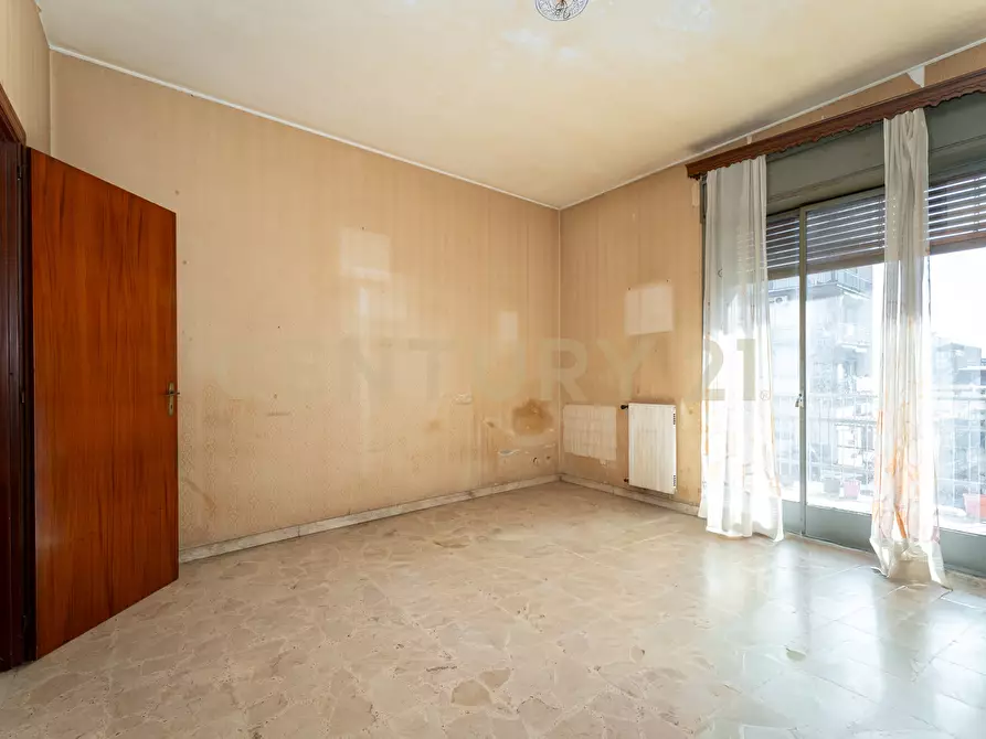 Immagine 35 di Pentalocale in vendita  in Via Fiume 12 a Catania