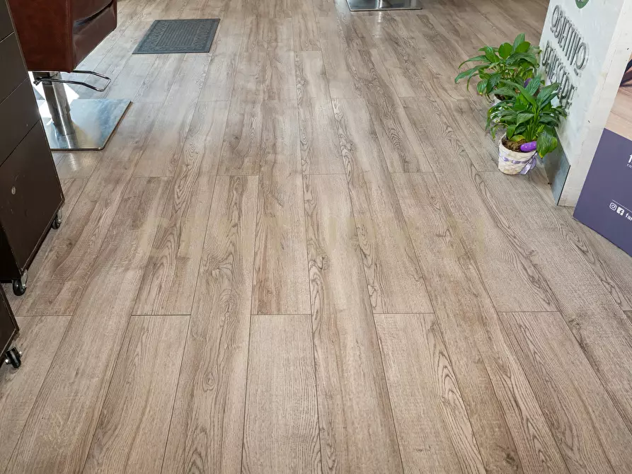 Immagine 13 di Locale commerciale in vendita  in Via del Bosco 163 a Catania