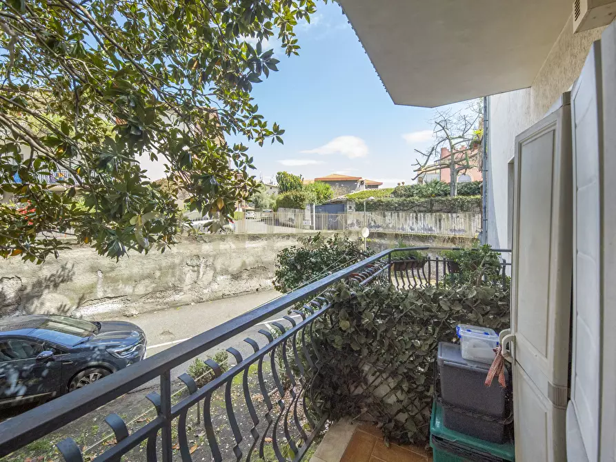 Immagine 30 di Pentalocale in vendita  in Viale Lorenzo Bolano 45 a Catania