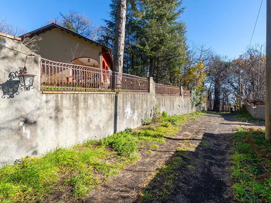 Immagine 48 di Villa in vendita  in Via della Regione 70 a Pedara