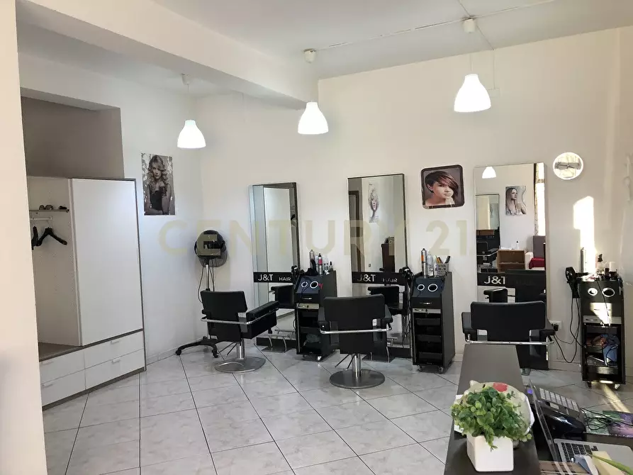 Immagine 2 di Locale commerciale in vendita  in Via Trieste 1 a Bovolone