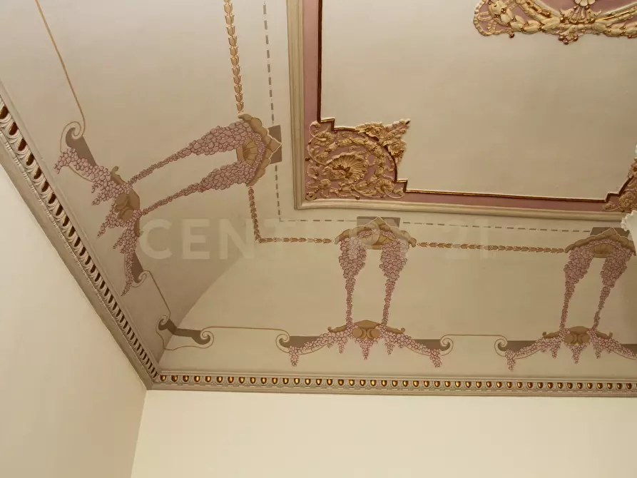 Immagine 11 di Casa indipendente in vendita  in Strada Pellico 26 a Modica