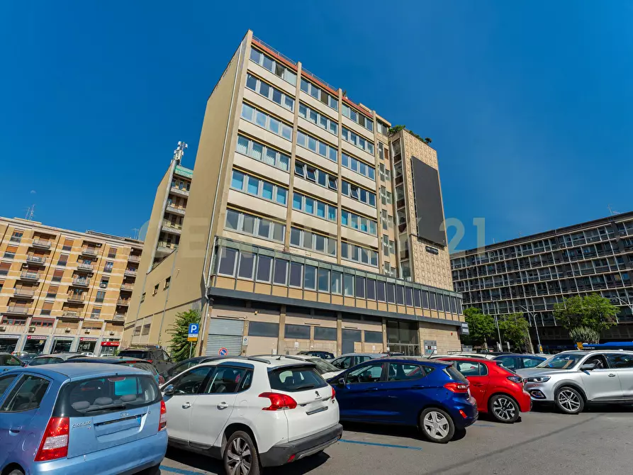 Immagine 59 di Pentalocale in vendita  in Corso Sicilia 64 a Catania