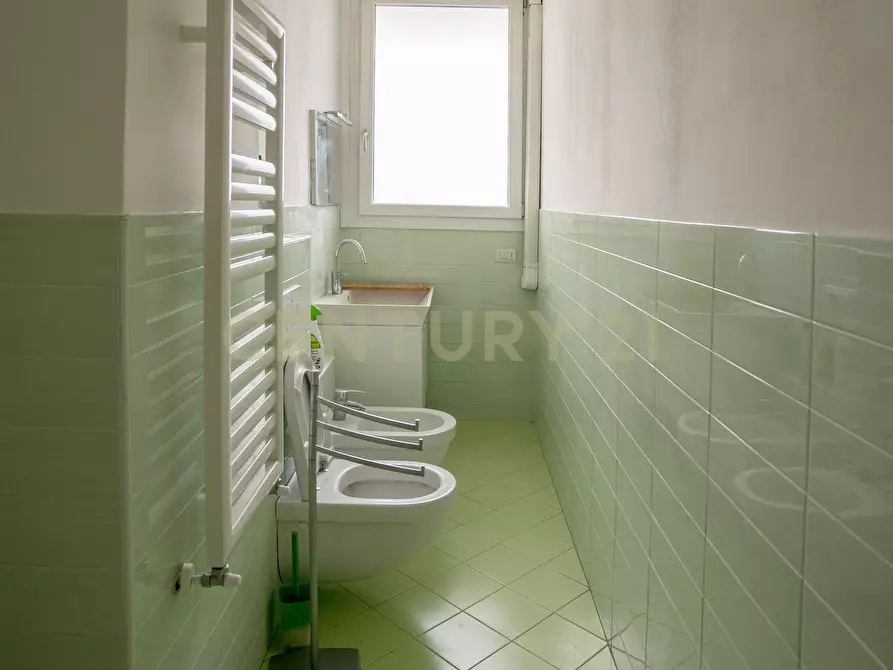 Immagine 21 di Pentalocale in vendita  in Via Umberto Maddalena 1 a Verona