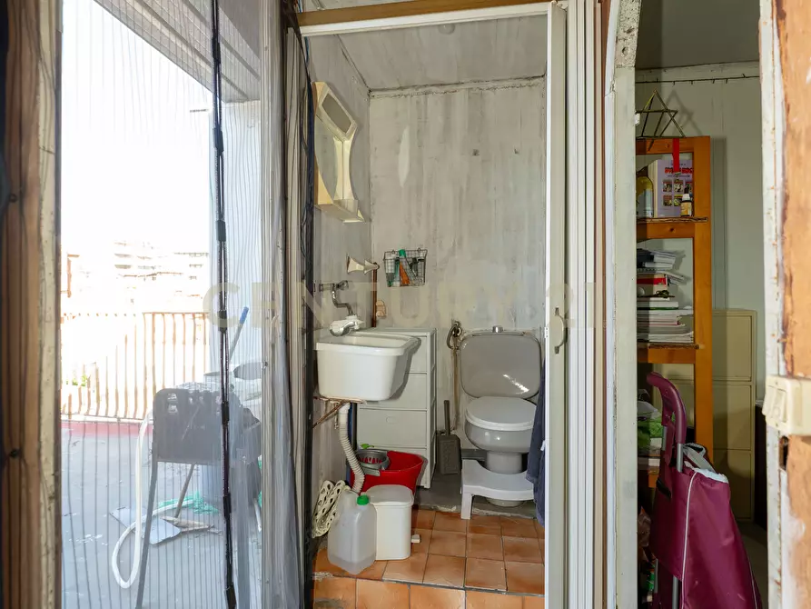 Immagine 36 di Quadrilocale in vendita  in Via Federico Confalonieri 9 a Catania