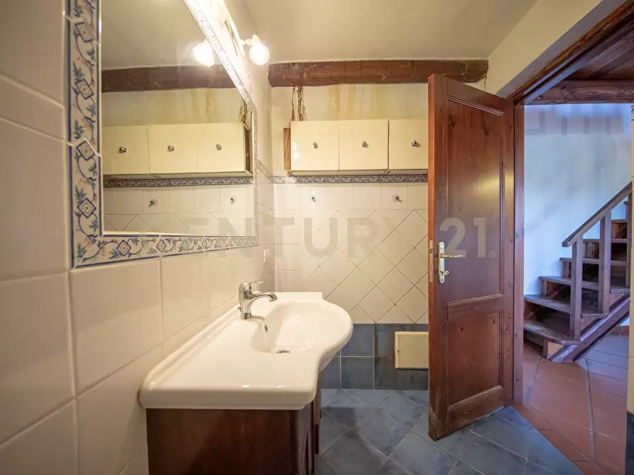 Immagine 16 di Casa indipendente in vendita  in Via Madrid a San Teodoro