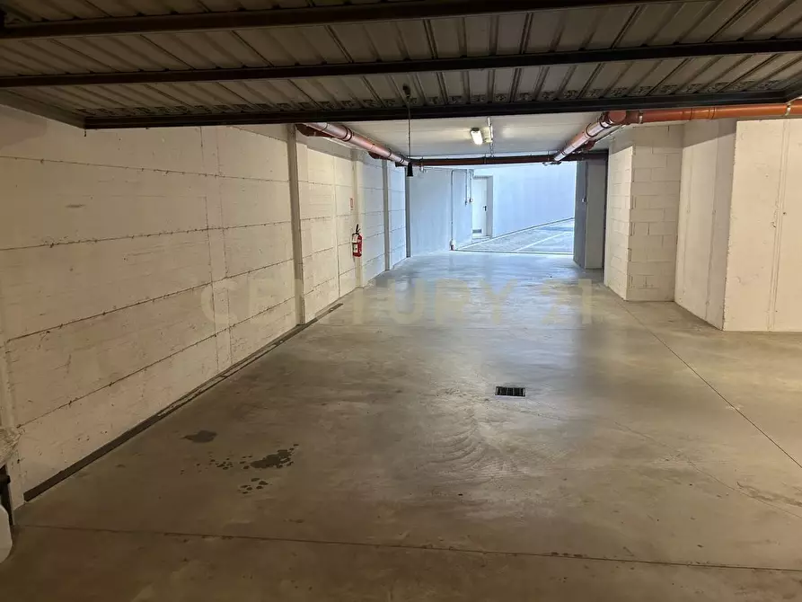 Immagine 3 di Garage in vendita  in Via Vincenzo Muccioli 9 a San Martino Buon Albergo