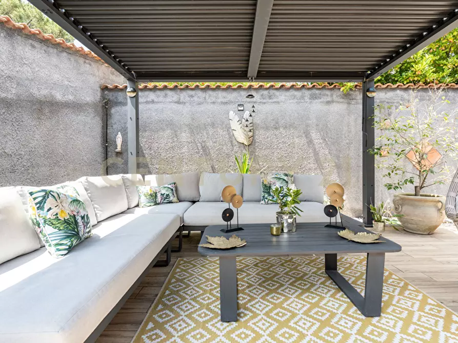 Immagine 60 di Villa in vendita  in Via Monpeluso 8 a Nicolosi