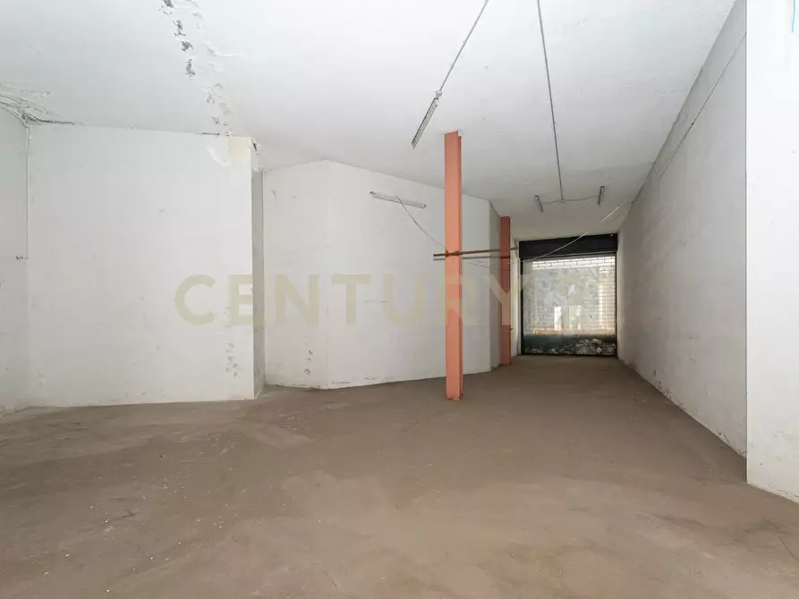 Immagine 25 di Attività commerciale in vendita  in Via Vittorio Emanuele 424 a Paterno'