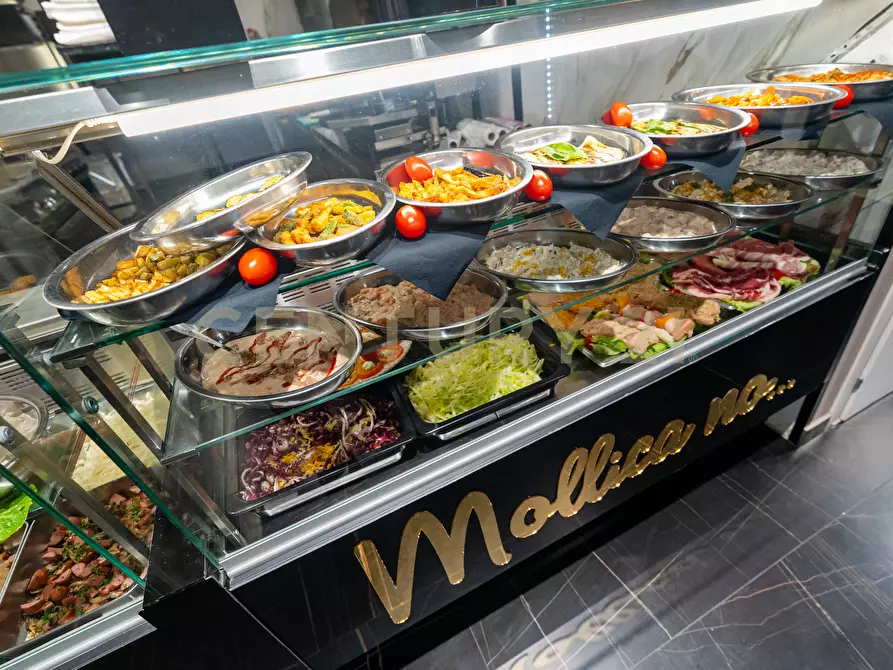 Immagine 22 di Attività commerciale in vendita  in Corso Indipendenza 131 a Catania