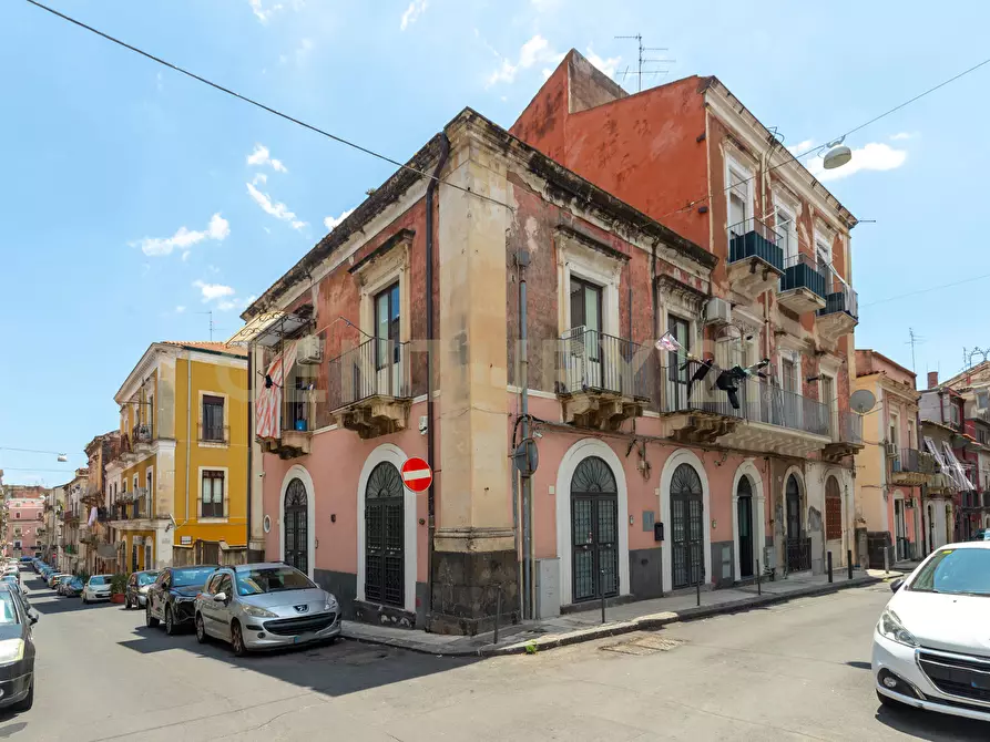 Immagine 8 di Pentalocale in vendita  in Via Recupero 38 a Catania