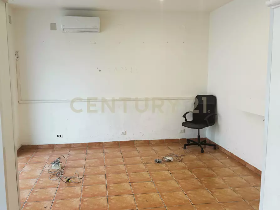 Immagine 6 di Attività commerciale in affitto  in Via Venti Settembre 119-120 a Roma
