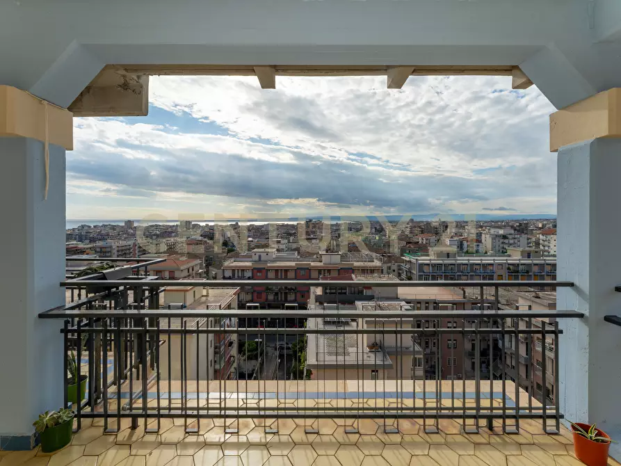 Immagine 56 di Attico in vendita  in Via Vincenzo Giuffrida 203 a Catania