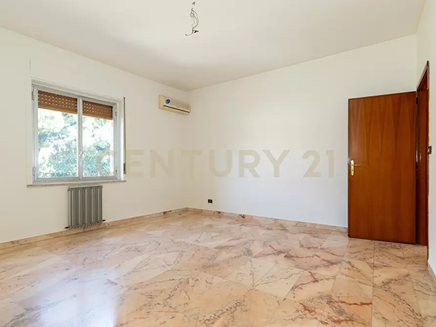 Immagine 11 di Pentalocale in affitto  in Viale Lorenzo Bolano 45 a Catania